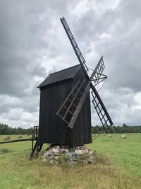 Kaigutsi Mäevälja pukktuulik